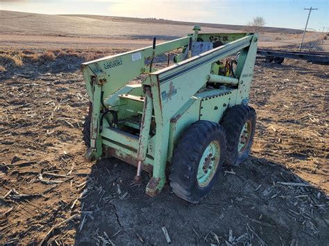 owatonna 1200 skid steer specs